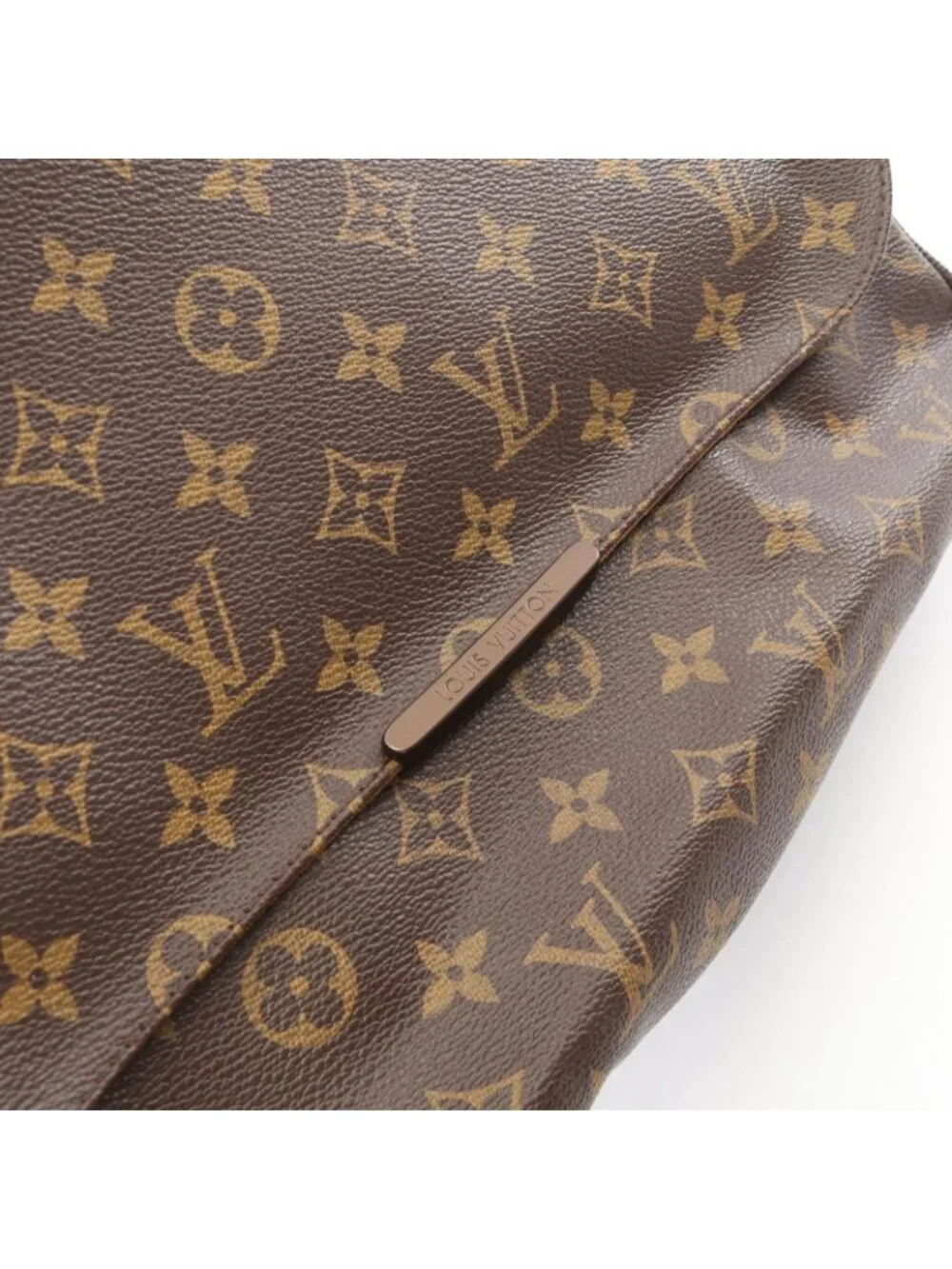 Louis Vuitton Shoulder Bag Messenger Beaubourg MM Canvas